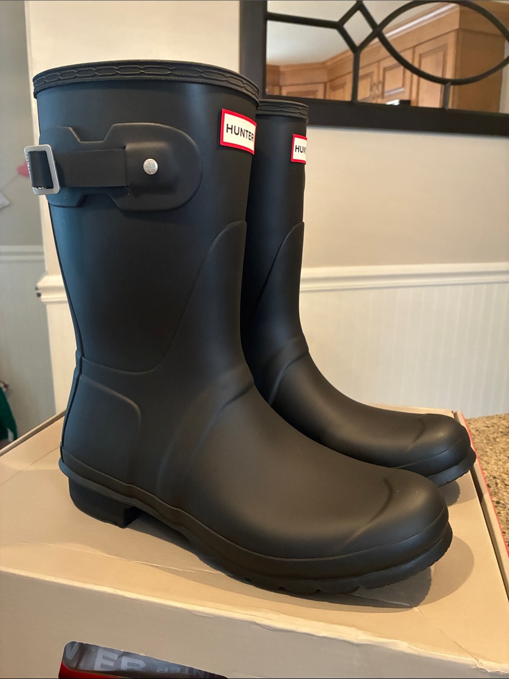 Women’s 9 HUNTER Women's Original Short Rain Boots new in box